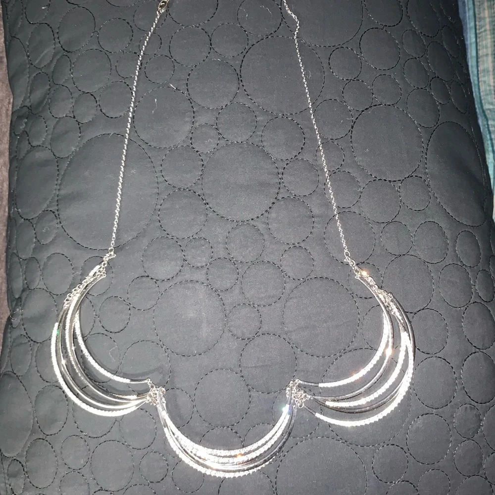 Beautiful Chain - Picture 5 of 5